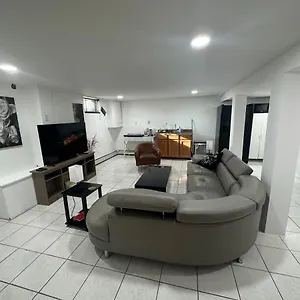 Cozy Spacious Guest Englewood